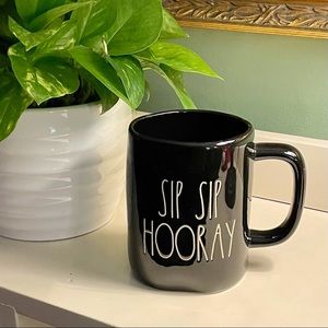 Rae Dunn NWT Sip Sip Hooray Mug Black